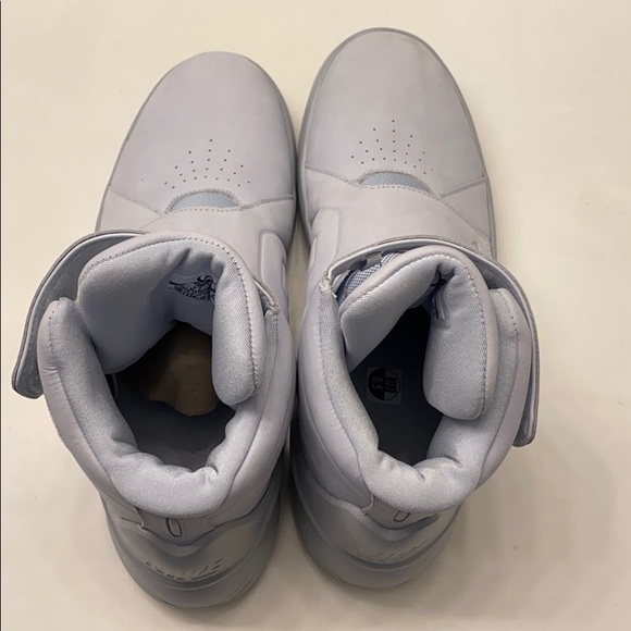 Nike Men’s Basketball Shoes - Picture 10 of 15